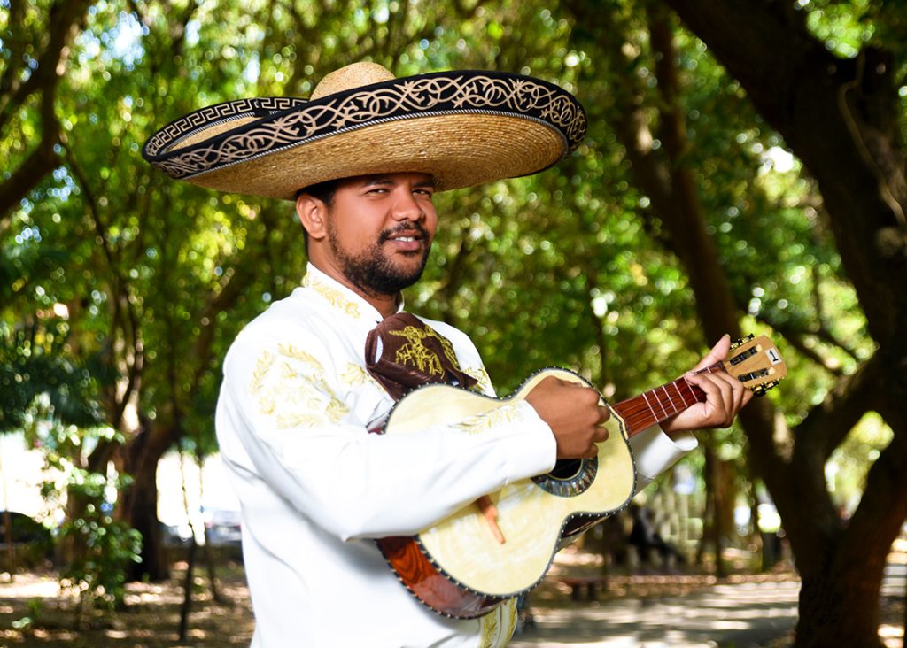 Mariachi Tequila RD - Guitarra