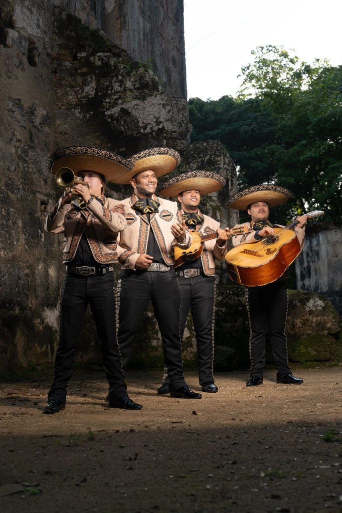 Mariachi Tequila RD, el autentico mariachi de Santo Domingo 2